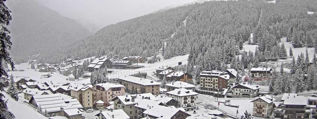 Santa Caterina ist ein kleiner Skiort in der Lombardei.