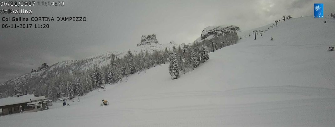 Heftiger Wintereinbruch: 1 Meter Neuschnee in 12 Stunden