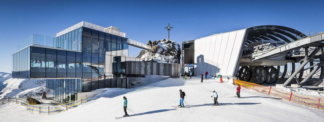 Spektakuläre Glasfassade: das Gourmetrestaurant ice Q.