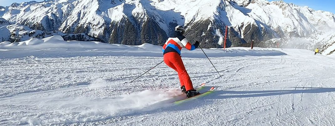 Zum Zeitpunkt des Umkantens erfolgt der Stockeinsatz.