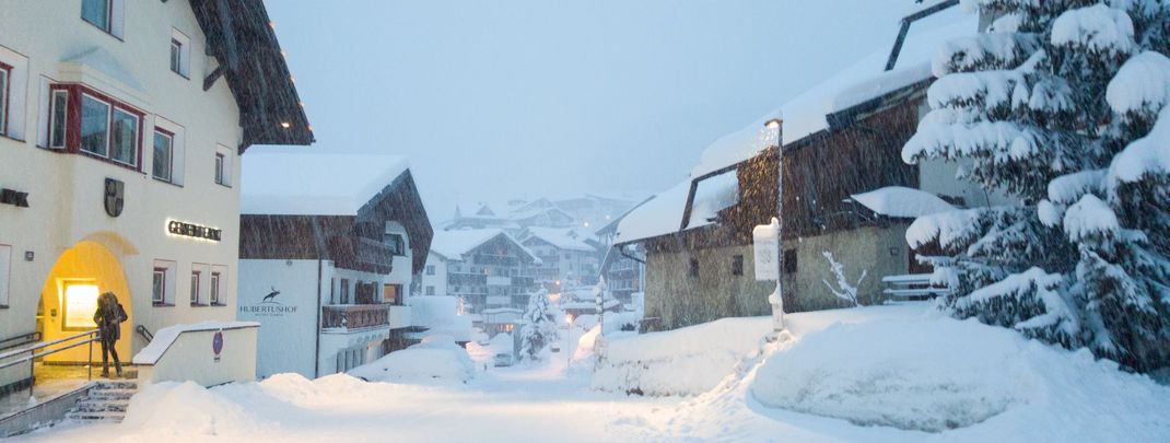 Von der Hauptstrasse in Serfaus ist nicht mehr viel zu sehen.