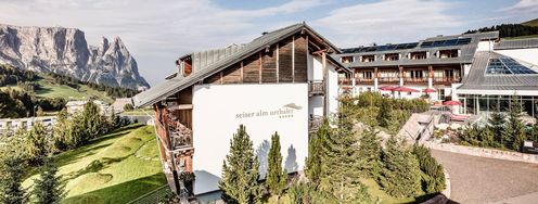 Das Seier Alm Urthaler besticht durch seine herrliche Lage inmitten der Dolomiten.