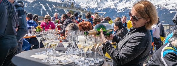Après-Ski mit Aussicht im Skigebiet See.