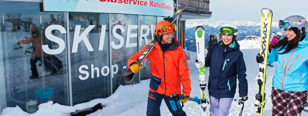 Der Skiservice im Kofelcenter befindet sich direkt an der Bergstation des Millennium-Express.