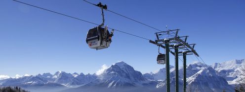 Lake Louise liegt in den Rocky Mountains und ist eines der beliebtesten Skigebiete Kanadas.