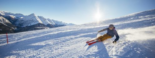 Egal auf welcher Piste du im Skigebiet Motta Naluns in Scuol unterwegs bist, nahezu überall genießt du einen herrlichen Ausblick auf die umliegende Bergwelt.