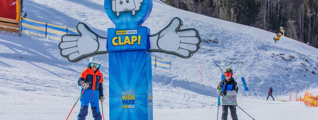 Spielerisch Skifahren lernen im Wollis Kids Park