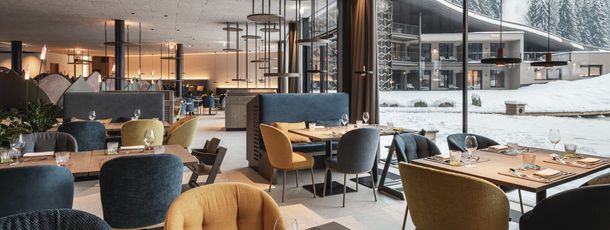 12 farms Restaurant