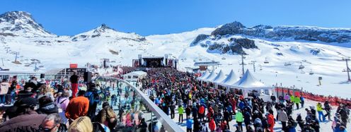 Beeindruckende Kulisse: 17.000 Fans feierten beim Spring-Concert mit Andrea Berg auf der Idalp.