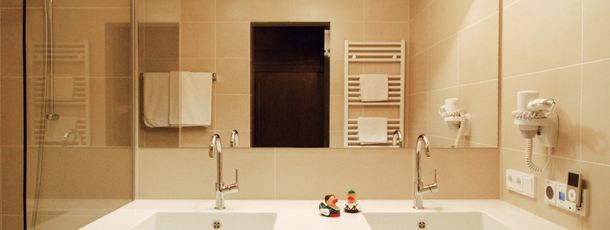 Badezimmer im Familienappartement