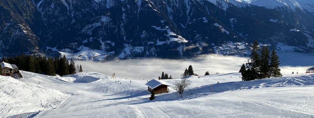 Perfect carving slope H4 Sendleiten with fantastic panorama into Gastein Valley!