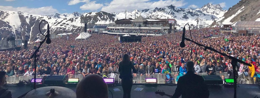 Helene Fischer singt vor 27.000 Fans auf der Idalp in Ischgl.