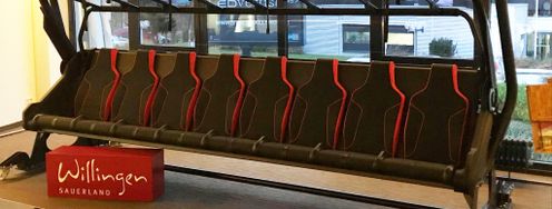 Auf gemütliche Polster und Wetterschutzhauben dürfen sich die Wintersportler freuen. Probesitzen kann man aktuell bereits in der Tourist-Info in Willingen.