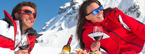 Im Restaurant Viel dal Pan mit Ausblick auf den Sellastock wird in einem eleganten und privaten Ambiente italienische Küche vom Feinsten serviert.