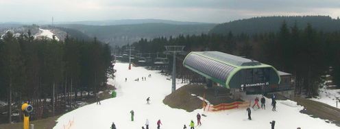 Rund 10 Lifte sind weiterhin täglich in Winterberg geöffnet.