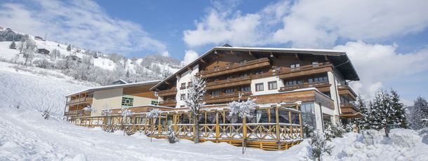 Hotelansicht Winter
