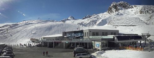 Ab Dienstag geschlossen sind für Freizeitsportler auch die Gletscherpisten am Tiefenbachferner in Sölden.