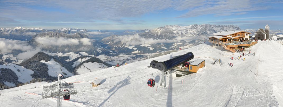 Panoramablick auf den Gipfel der Hohen Salve