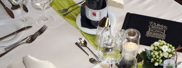Ihr gedeckter Tisch im Restaurant