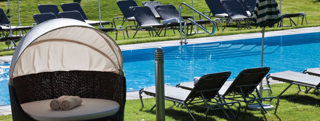 Relaxen am Außenpool