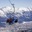 Diesen tollen Ausblick über die Tiroler Landeshauptstadt Innsbruck und das Inntal sowie auf die Nordkette erhält man im Skigebiet Muttereralmpark.