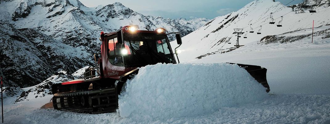 Einmal mit dem Pistenbully fahren - der heimliche Traum vieler Skifahrer.
