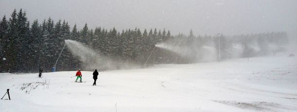Snow-making facilities guarantee skiing fun at the Wurmberg.