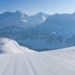 Perfekt präparierte Pisten und ein beeindruckendes Bergpanorama warten in Adelboden-Lenk.