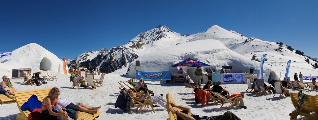 Gemütliche Pause mit Sonnenliegen in Mayrhofen