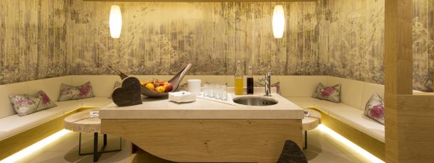 Sauna-Bereich mit Tee-Lounge