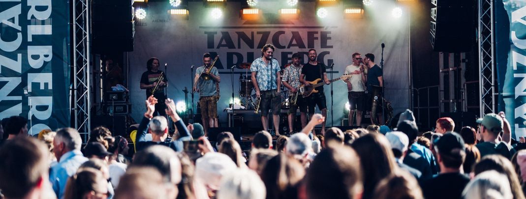 Die großen Festivalbühnen werden im Ortskern von St. Anton und Lech aufgebaut.