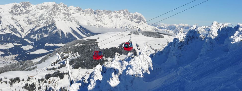 The red gondola cabins serving Hohe Salve from Söll are now a thing of the past.