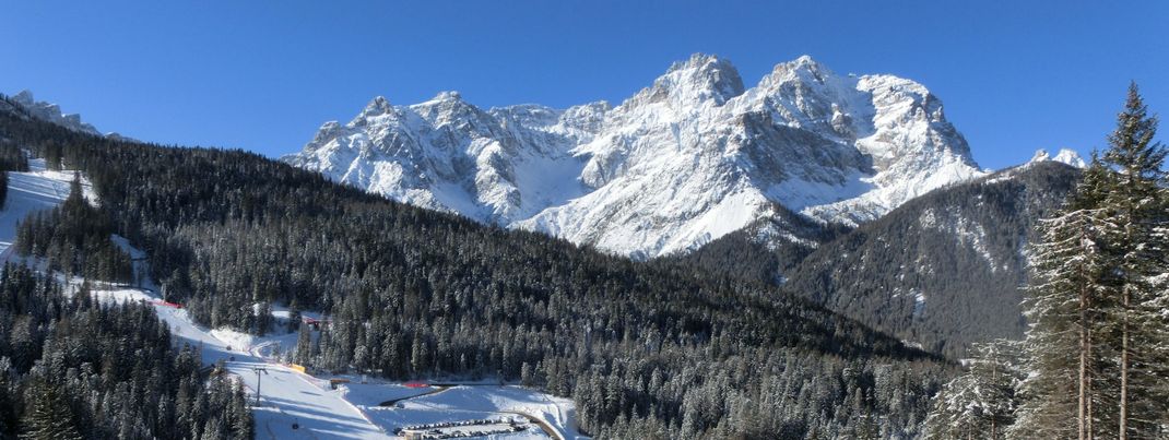 Die Signaue verbindet die Skiberge Helm und Rotwand