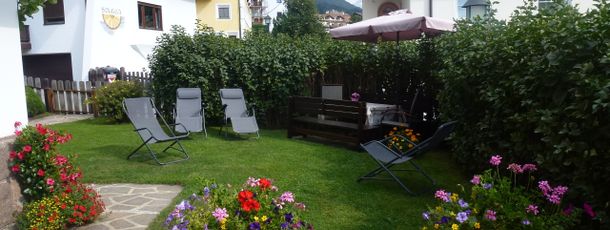 Garten Cesa Rabanser Apartments in St.Ulrich/Gröden Dolomiten