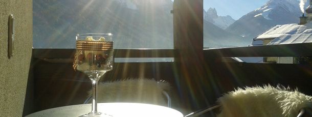 Panorama von Balkon mit Blick ins Stubaital