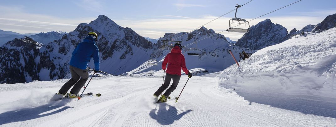 Panorama-Fans sind im Tannheimer Skiort Grän genau richtig