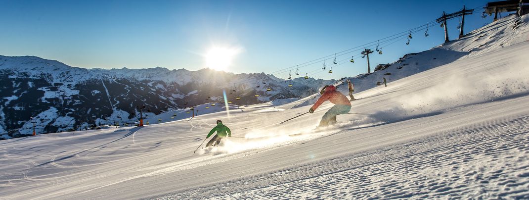 Pistenspaß und kulinarische Hochgenüsse - das erwartet dich zum Sonnenskilauf im Hochzillertal