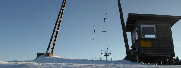 Als gemeinnütziger Verein betreibt die Interessensgemeinschaft Skilift Grevenstein mit viel ehrenamtlichem Engagement seit 1997 die Liftanlage.