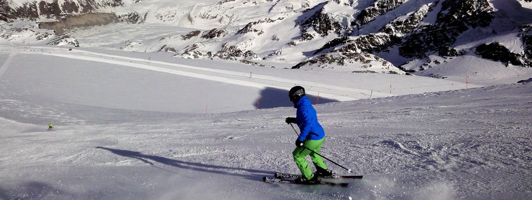 Profis toben sich auf den schwarzen Pisten Zermatts aus