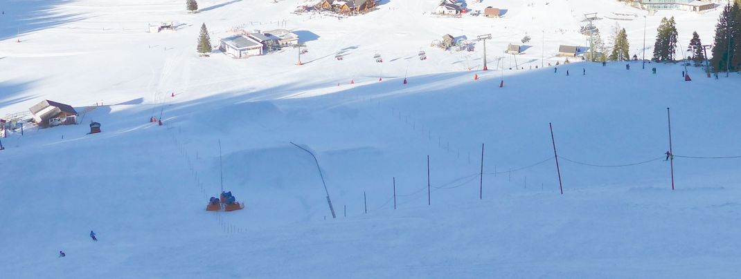 The snowpark is centrally located at the Hutterer Böden.
