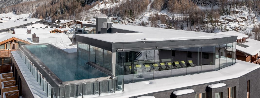 Infinity Pool die berge lifestyle hotel Sölden
