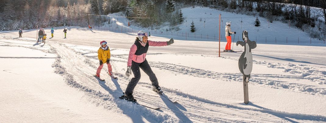 Im Skigebiet Radstadt-Altenmarkt erwarten dich tolle Angebote für Groß und Klein.