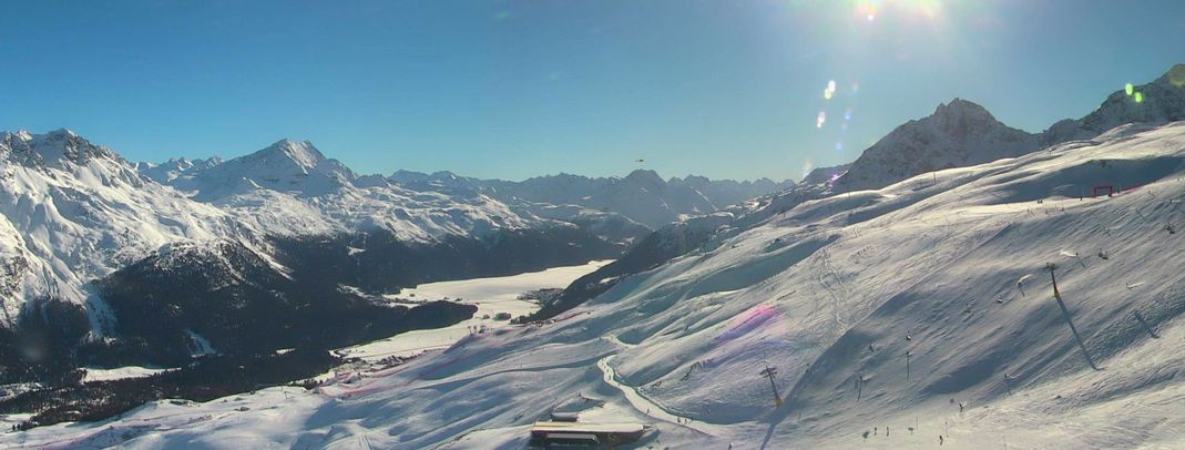 Blick von der Corviglia in St. Moritz ins Oberengadin.