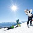 Sonnenverwöhnte Pisten erwarten die Skifahrer am Erlebnisberg Watles.