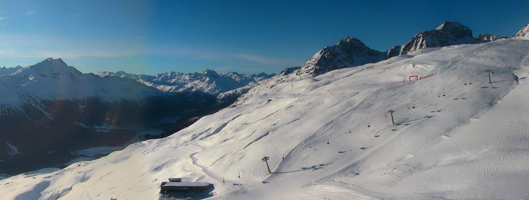 Blick von der Corviglia ins Engadin.