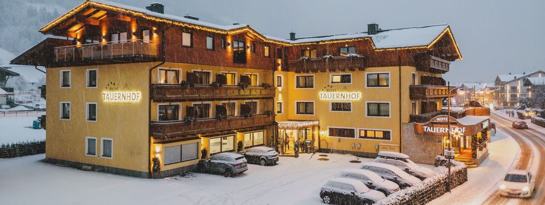 Hotel Tauernhof in Kaprun im Winter
