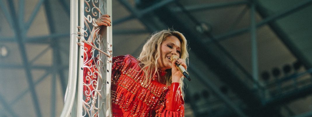 Helene Fischer will perform in Schladming on December 11 in an intimate setting, without the elaborate production of her stadium shows.