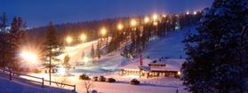 In Finnland müssen die Pisten in den Wintermonaten beleuchtet werden