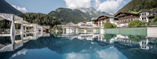 Detaillierte Infos zur Unterkunft Stock Resort