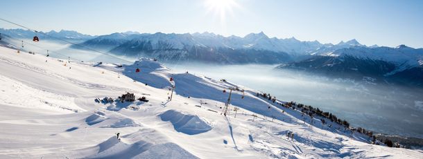 Panorama über das Skigebiet von Crans-Montana